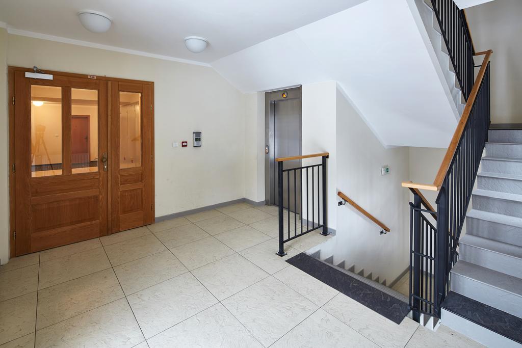 Apartman U Vleku Javor 派克波特斯耐兹库 外观 照片