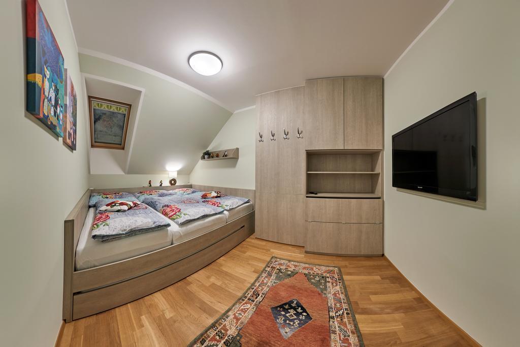 Apartman U Vleku Javor 派克波特斯耐兹库 外观 照片